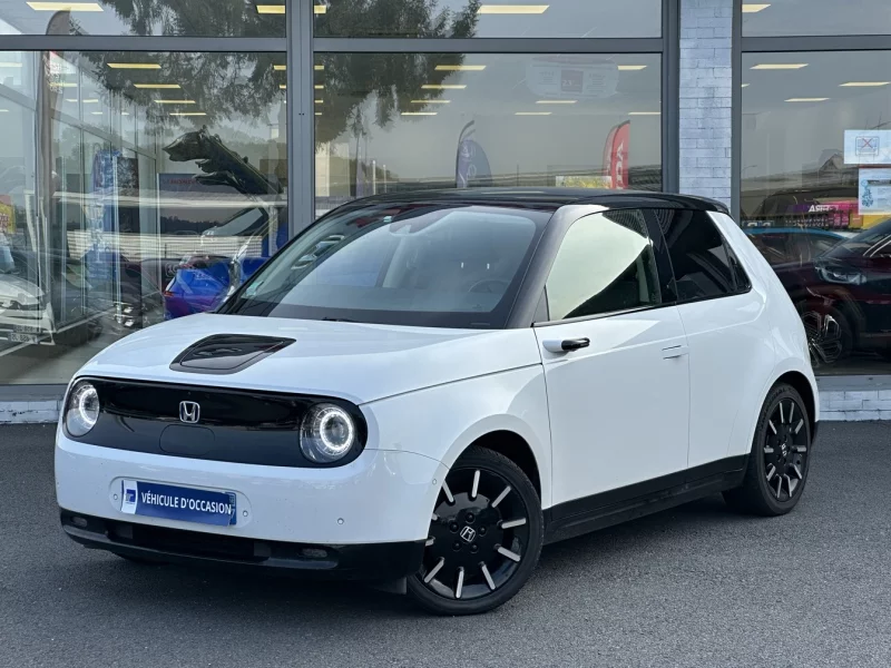 Théobald Occasion HONDA Honda e berline Electrique blanche 