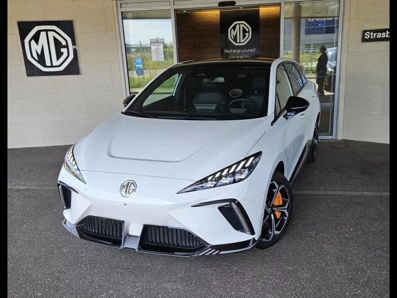 Théobald Occasion MG MG4 Xpower berline électrique blanc